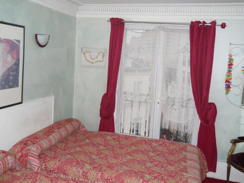 Hotel Le Petit Trianon Paris Rum bild